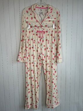 Tiny Talulah size M pajama set strawberry bow print beige bamboo long sleeve